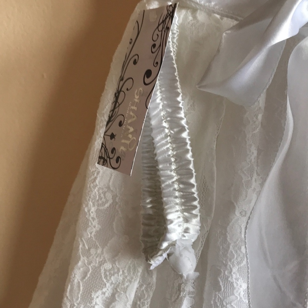Cute white dress - Picture 6 of 6